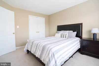 42520 Legacy Park Drive, Brambleton, VA 20148 - Photo 43