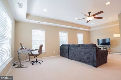42520 Legacy Park Drive, Brambleton, VA 20148 - Photo 41