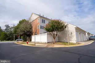42520 Legacy Park Dr, Brambleton, VA 20148 - Photo 5