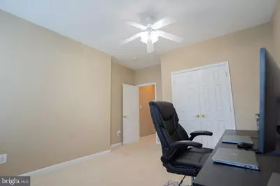 42520 Legacy Park Drive, Brambleton, VA 20148 - Photo 35