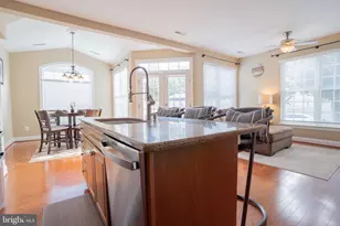 42520 Legacy Park Dr, Brambleton, VA 20148 - Photo 19