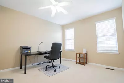 42520 Legacy Park Drive, Brambleton, VA 20148 - Photo 33