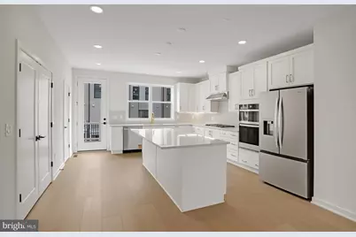 24983 Rosslare Harbour Terrace, Chantilly, VA 20152 - Photo 15