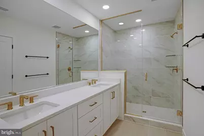 24983 Rosslare Harbour Terrace, Chantilly, VA 20152 - Photo 37