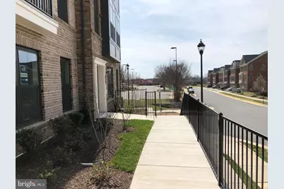 22584 Windsor Locks Square, Ashburn, VA 20148 - Photo 3
