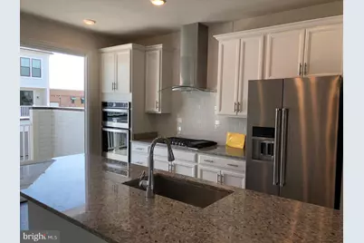 22584 Windsor Locks Square, Ashburn, VA 20148 - Photo 9