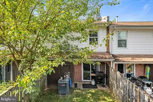 312 E Cornell Dr E, Sterling, VA 20164 - Photo 23