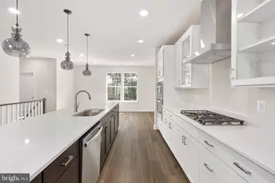 20800 Cloongee Terrace, Dulles, VA 20166 - Photo 9