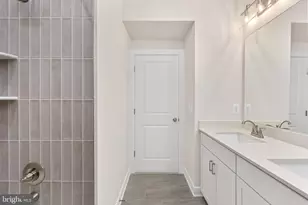 20800 Cloongee Ter, Dulles, VA 20166 - Photo 25