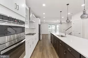 20800 Cloongee Ter, Dulles, VA 20166 - Photo 7