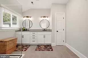 201 N 33rd St, Purcellville, VA 20132 - Photo 51