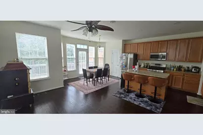 24704 Clock Tower Square, Aldie, VA 20105 - Photo 5