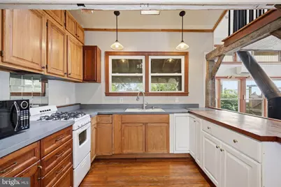 27 E Broad Way, Lovettsville, VA 20180 - Photo 17