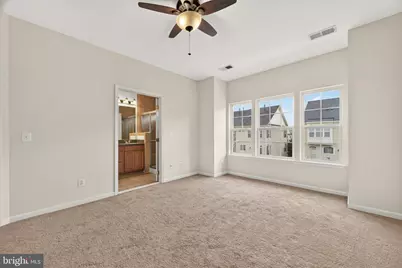 22997 Bulwark Terrace, Ashburn, VA 20148 - Photo 19