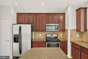 22997 Bulwark Terrace, Ashburn, VA 20148 - Photo 11