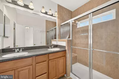 22997 Bulwark Terrace, Ashburn, VA 20148 - Photo 15