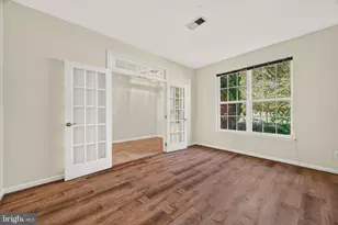 22997 Bulwark Terrace, Ashburn, VA 20148 - Photo 3
