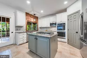 604 Stribling Ct SW, Leesburg, VA 20175 - Photo 13