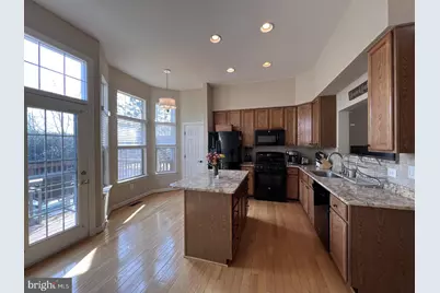 47692 Woolcott Square, Sterling, VA 20165 - Photo 13