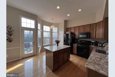 47692 Woolcott Square, Sterling, VA 20165 - Photo 19