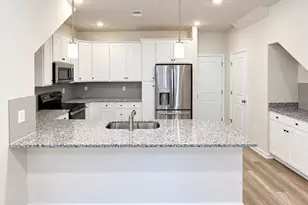 42635 Darala Dr, Ashburn, VA 20147 - Photo 3