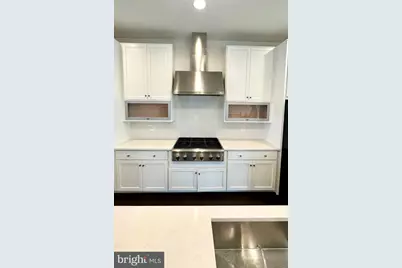20265 Oak Bluff Drive, Ashburn, VA 20147 - Photo 7