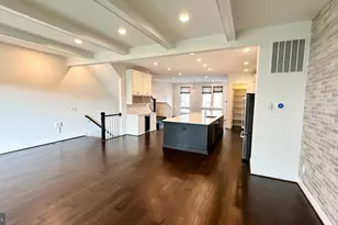 20265 Oak Bluff Dr, Ashburn, VA 20147 - Photo 13