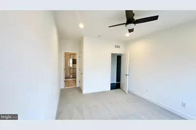 20265 Oak Bluff Drive, Ashburn, VA 20147 - Photo 35