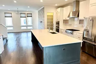 20265 Oak Bluff Dr, Ashburn, VA 20147 - Photo 11