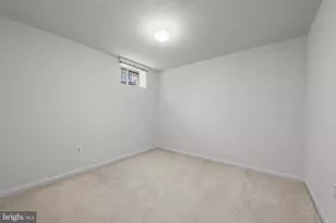 21768 Tottenham Hale Ct, Sterling, VA 20166 - Photo 23
