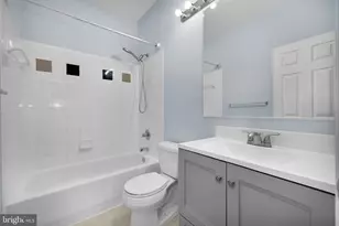 21800 Dragons Green Square, Ashburn, VA 20147 - Photo 27