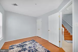 21800 Dragons Green Square, Ashburn, VA 20147 - Photo 5