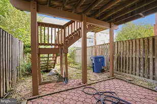 43030 Demerrit St, Chantilly, VA 20152 - Photo 17