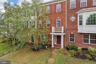 25097 Croxley Green Square, Aldie, VA 20105 - Photo 1