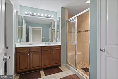 25097 Croxley Green Square, Aldie, VA 20105 - Photo 13