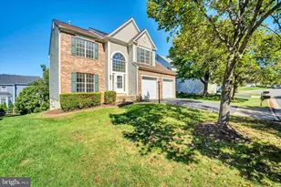 46800 Trailwood Pl, Sterling, VA 20165 - Photo 3