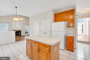 46800 Trailwood Pl, Sterling, VA 20165 - Photo 11