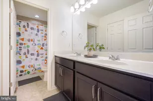21521 Willow Breeze Sq, Ashburn, VA 20147 - Photo 21