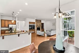 42755 Chatelain Cir, Brambleton, VA 20148 - Photo 19