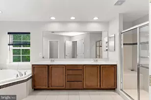 42755 Chatelain Cir, Brambleton, VA 20148 - Photo 41