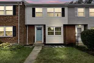 117 Davis Ave SW, Leesburg, VA 20175 - Photo 1