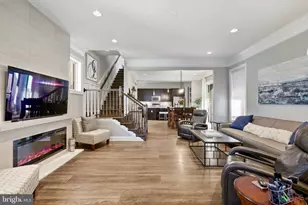 44642 Petersham Dr, Ashburn, VA 20147 - Photo 5