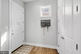 44642 Petersham Dr, Ashburn, VA 20147 - Photo 13