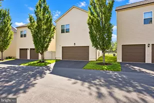 44642 Petersham Dr, Ashburn, VA 20147 - Photo 41