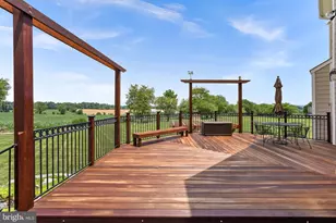16544 Goldencrest Cir, Purcellville, VA 20132 - Photo 89