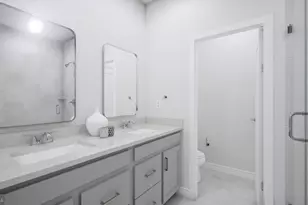 42172 Picasso Sq, Ashburn, VA 20148 - Photo 17