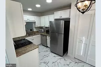 46930 Courtyard Square, Sterling, VA 20164 - Photo 3