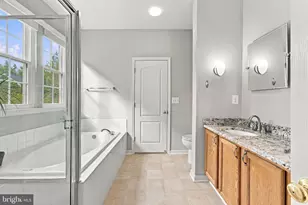 20305 Vermeer St, Ashburn, VA 20147 - Photo 21