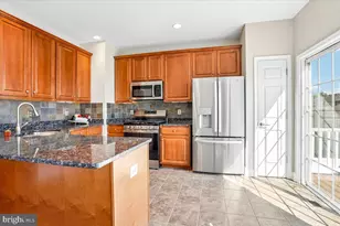 149 Great Laurel Square SE, Leesburg, VA 20175 - Photo 19