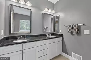 20283 Center Brook Square, Sterling, VA 20165 - Photo 43